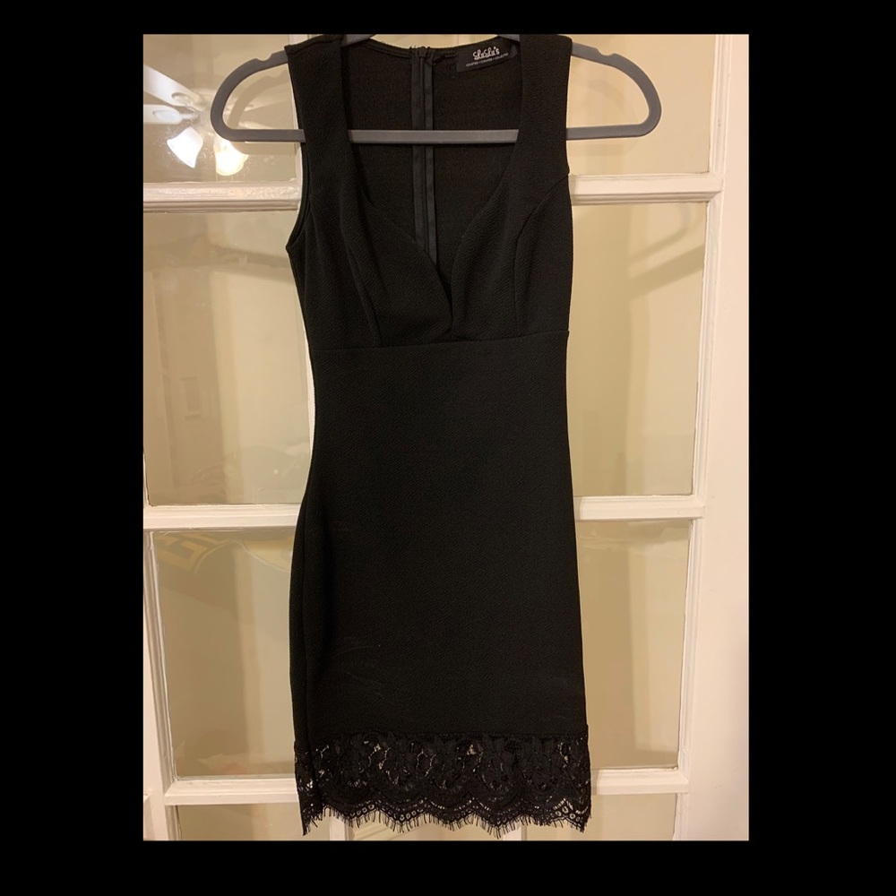 Lulu's Black Dress
